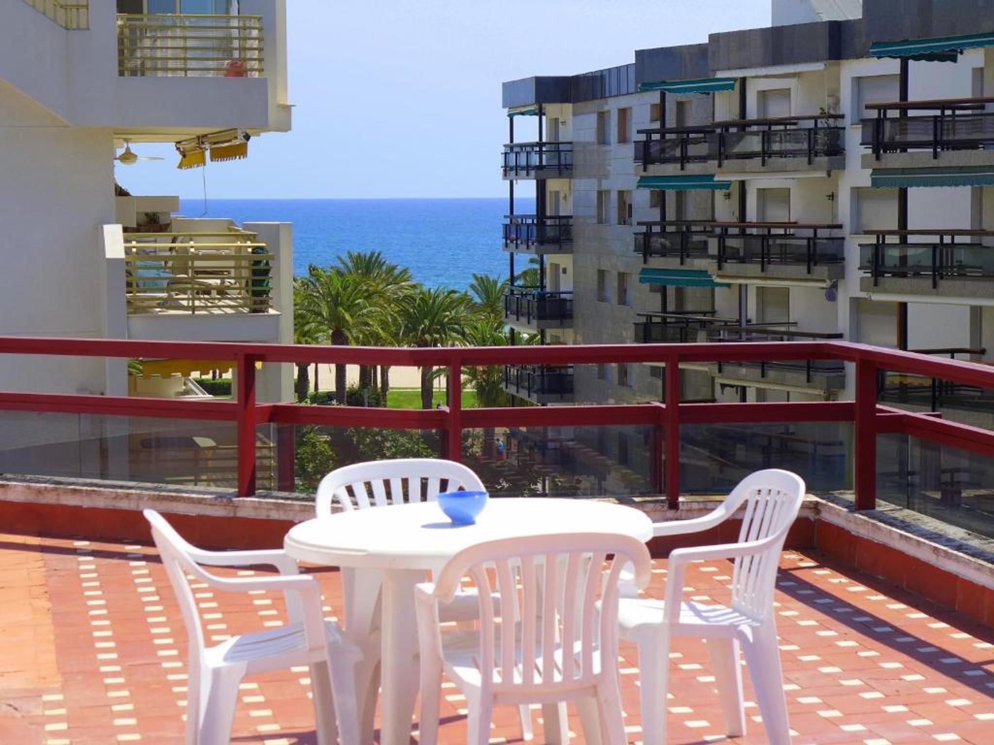 Rentalmar Atlantida Apartamentos Salou Bagian luar foto